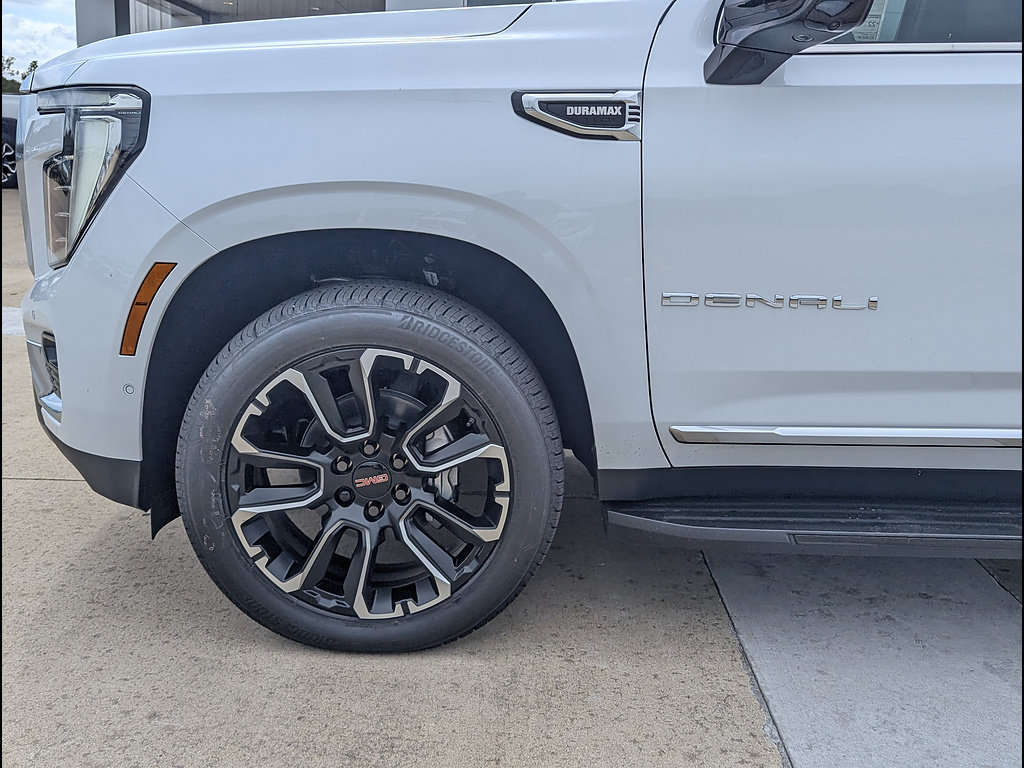 New 2026 GMC Yukon XL Denali w/ Advanced Technology Package AWD/4WD image 10
