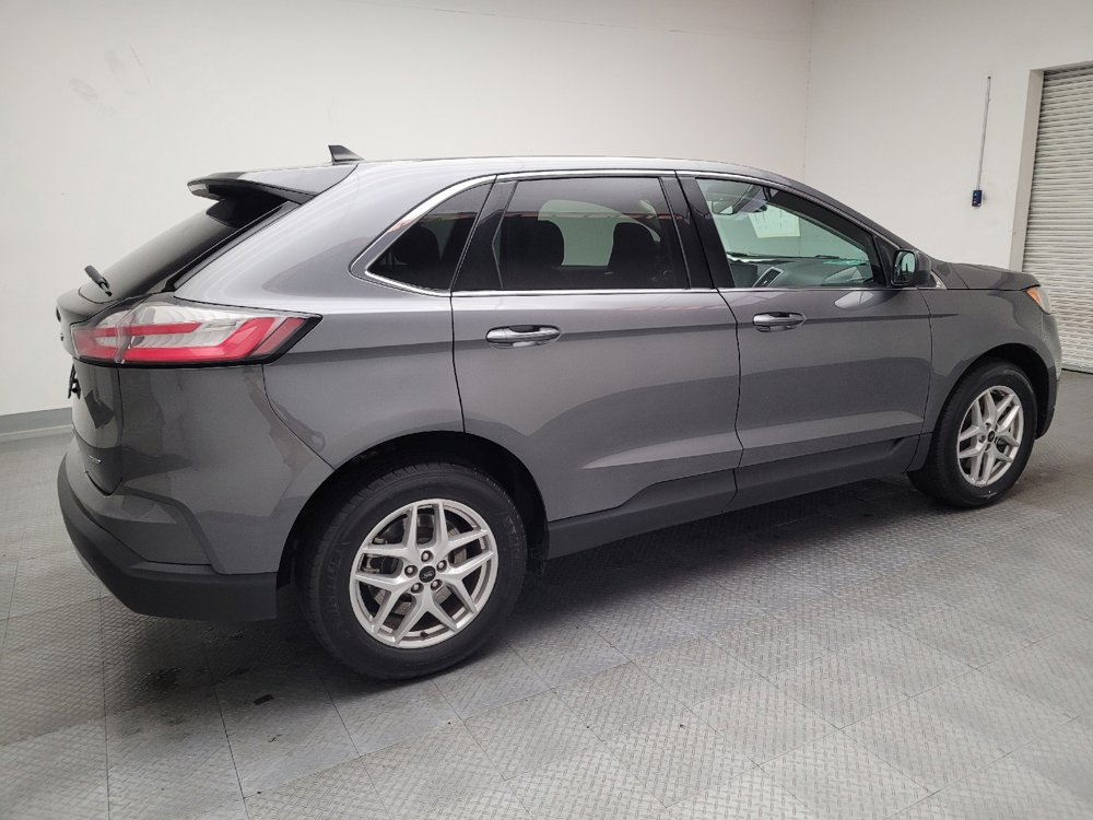 Used 2024 Ford Edge SEL image 10