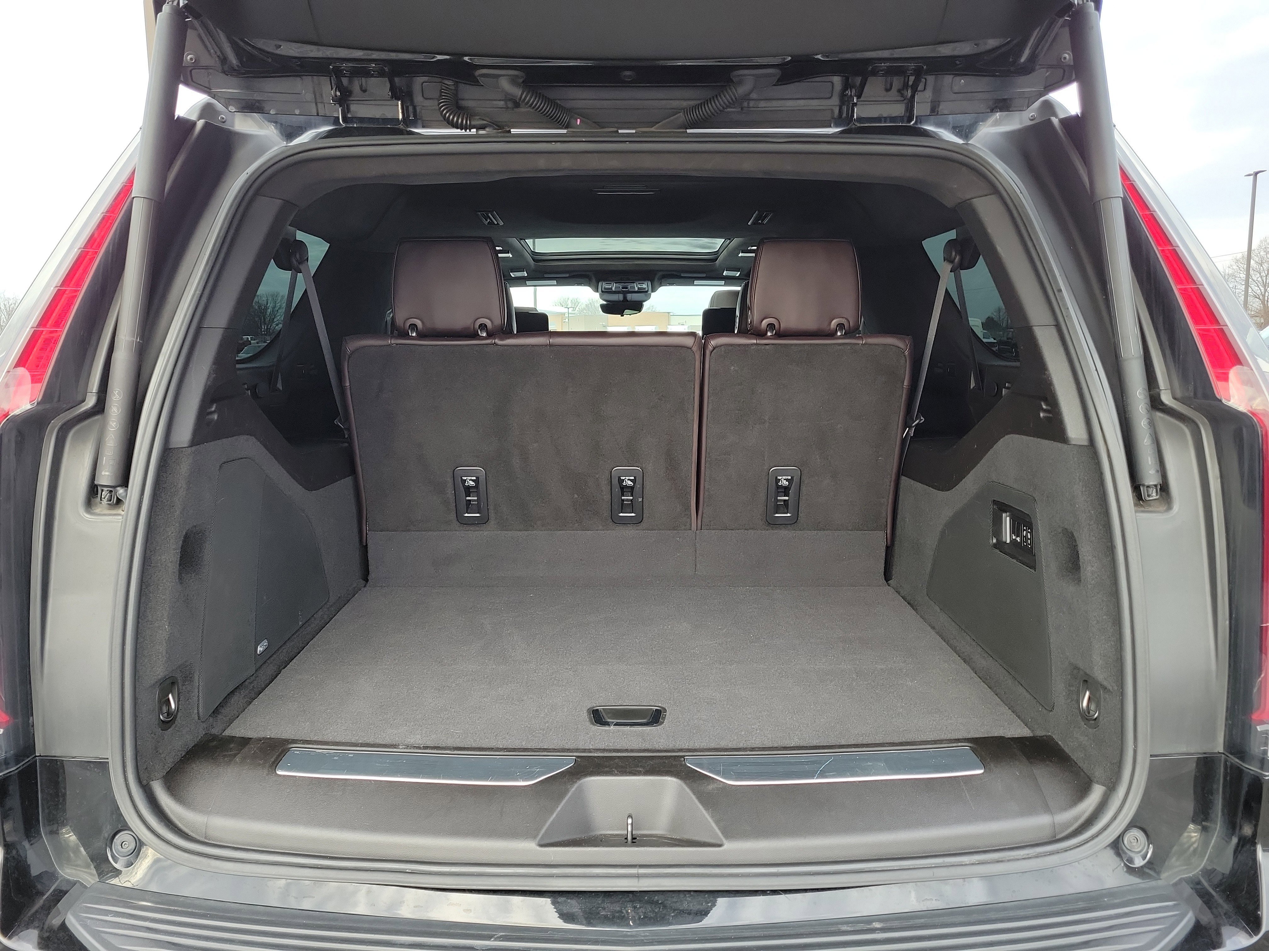 Used 2021 Cadillac Escalade ESV Sport Platinum image 7