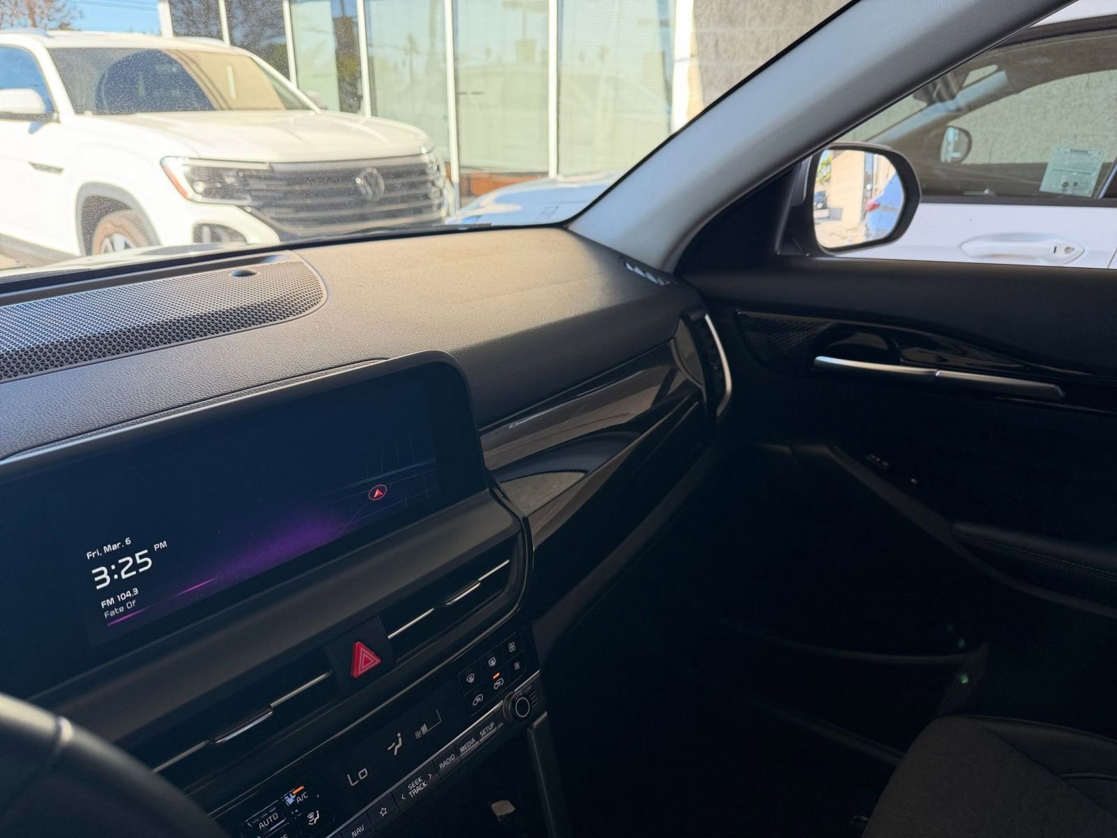 Used 2025 Kia Seltos S image 37