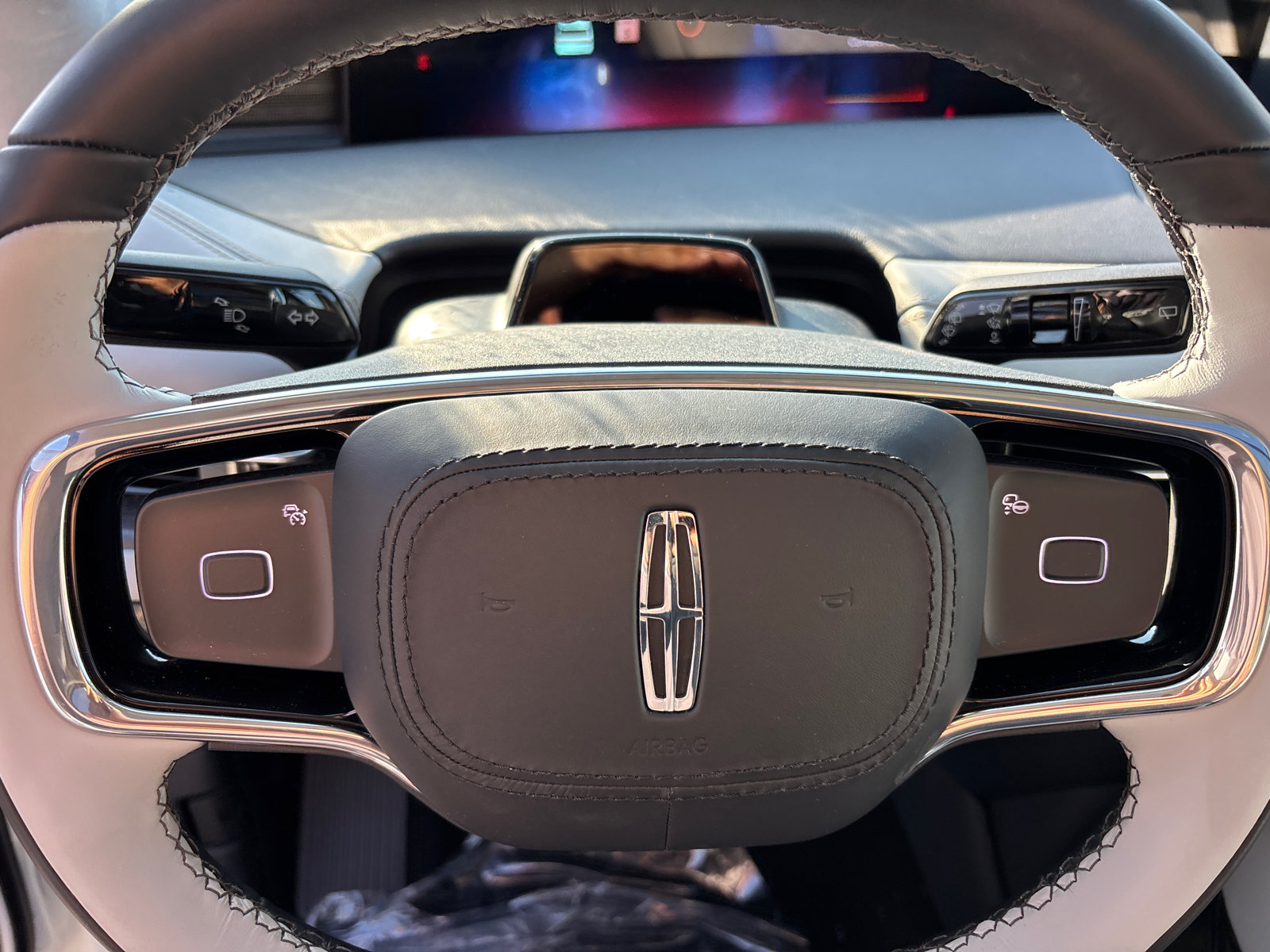 New 2027 Lincoln Navigator L Black Label w/ Black Label Special Edition AWD/4WD image 15