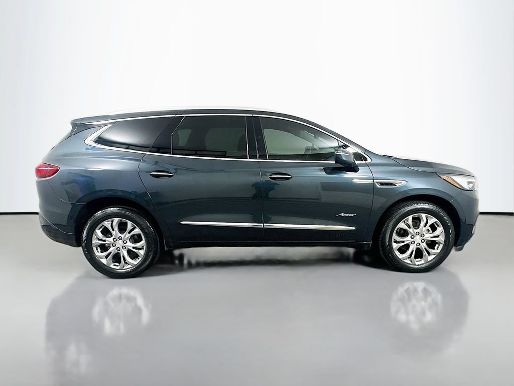 Used 2020 Buick Enclave Avenir w/ Avenir Technology Package FWD image 4