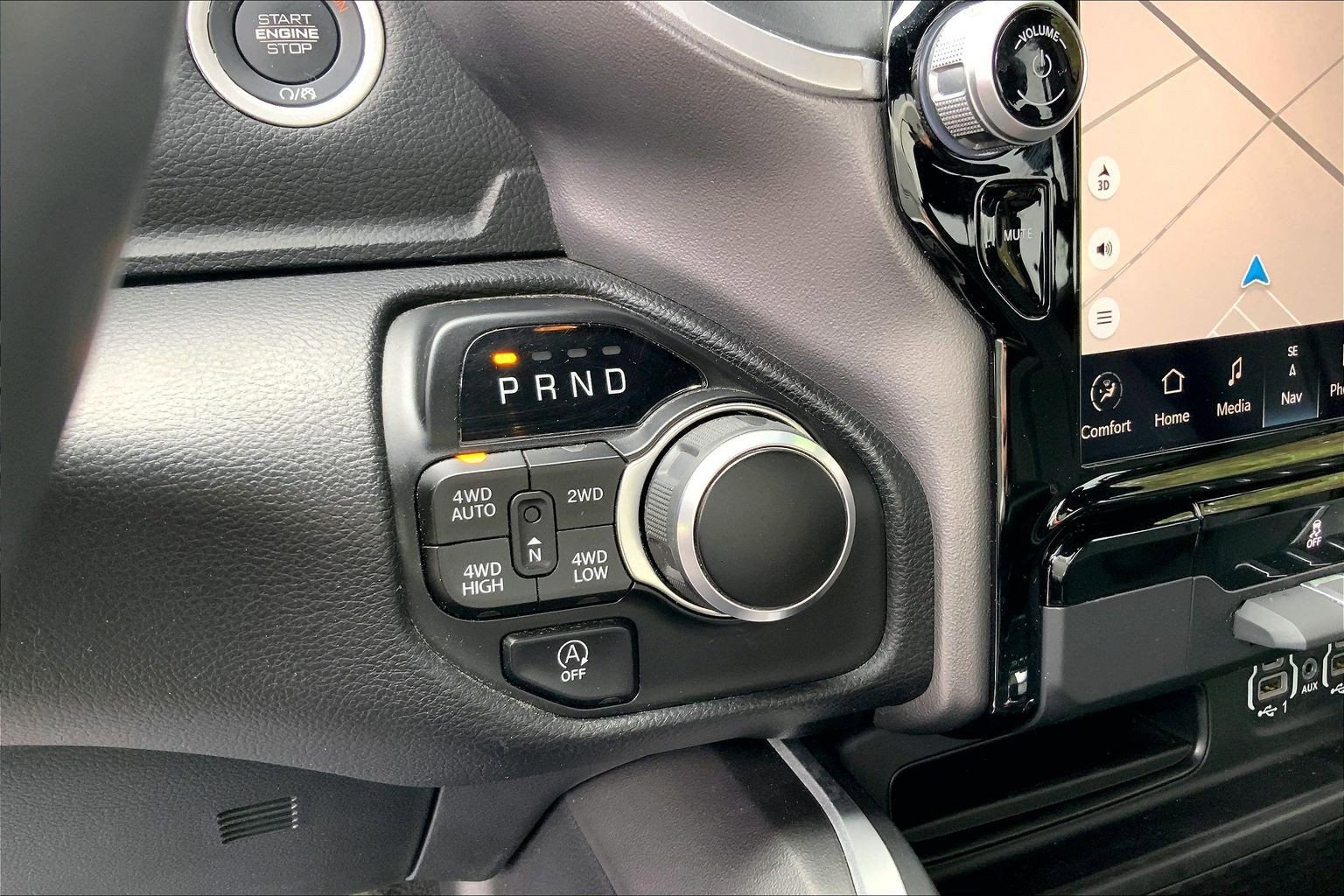 Used 2023 RAM 1500 Big Horn AWD/4WD image 13