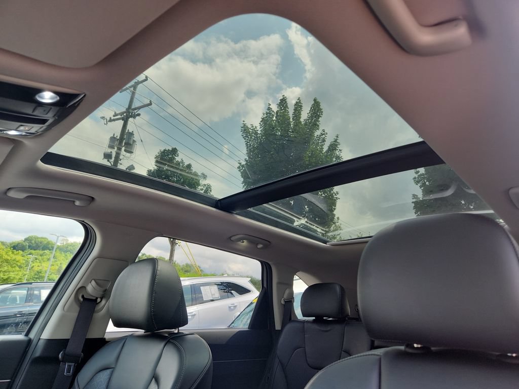 Certified 2023 Kia Sorento S w/ Panoramic Sunroof Package AWD/4WD image 22