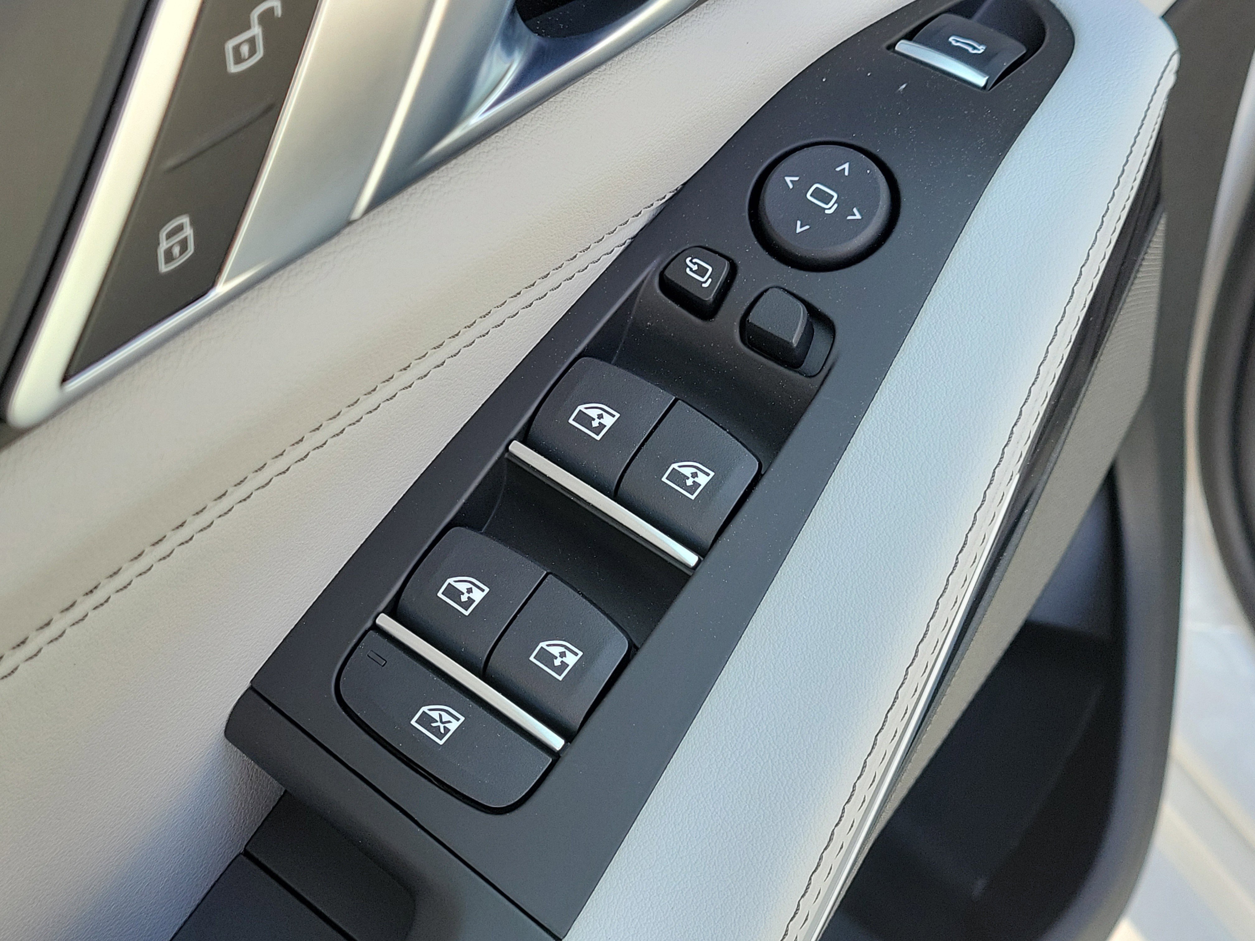 New 2026 BMW X5 xDrive40i w/ M Sport Package image 16