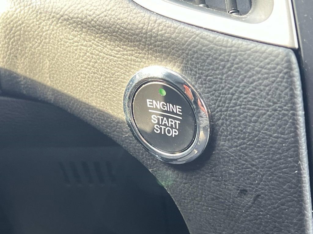 Used 2022 Ford Edge SE w/ Cargo Accessory Package image 20