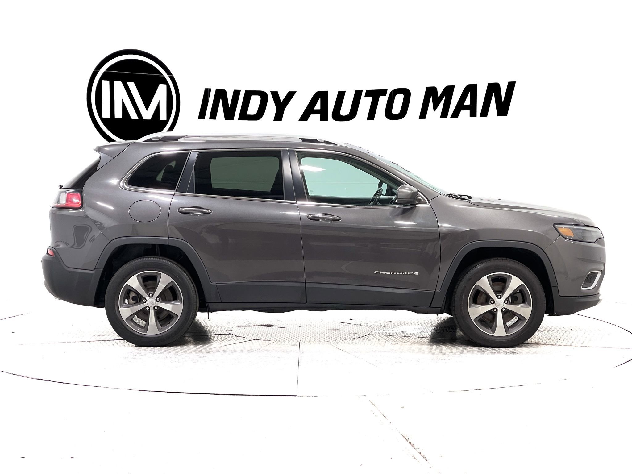 Used 2021 Jeep Cherokee Limited image 3