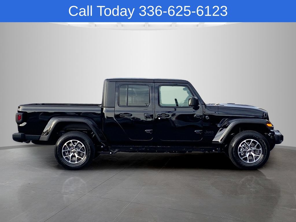 New 2026 Jeep Gladiator Sport AWD/4WD image 6