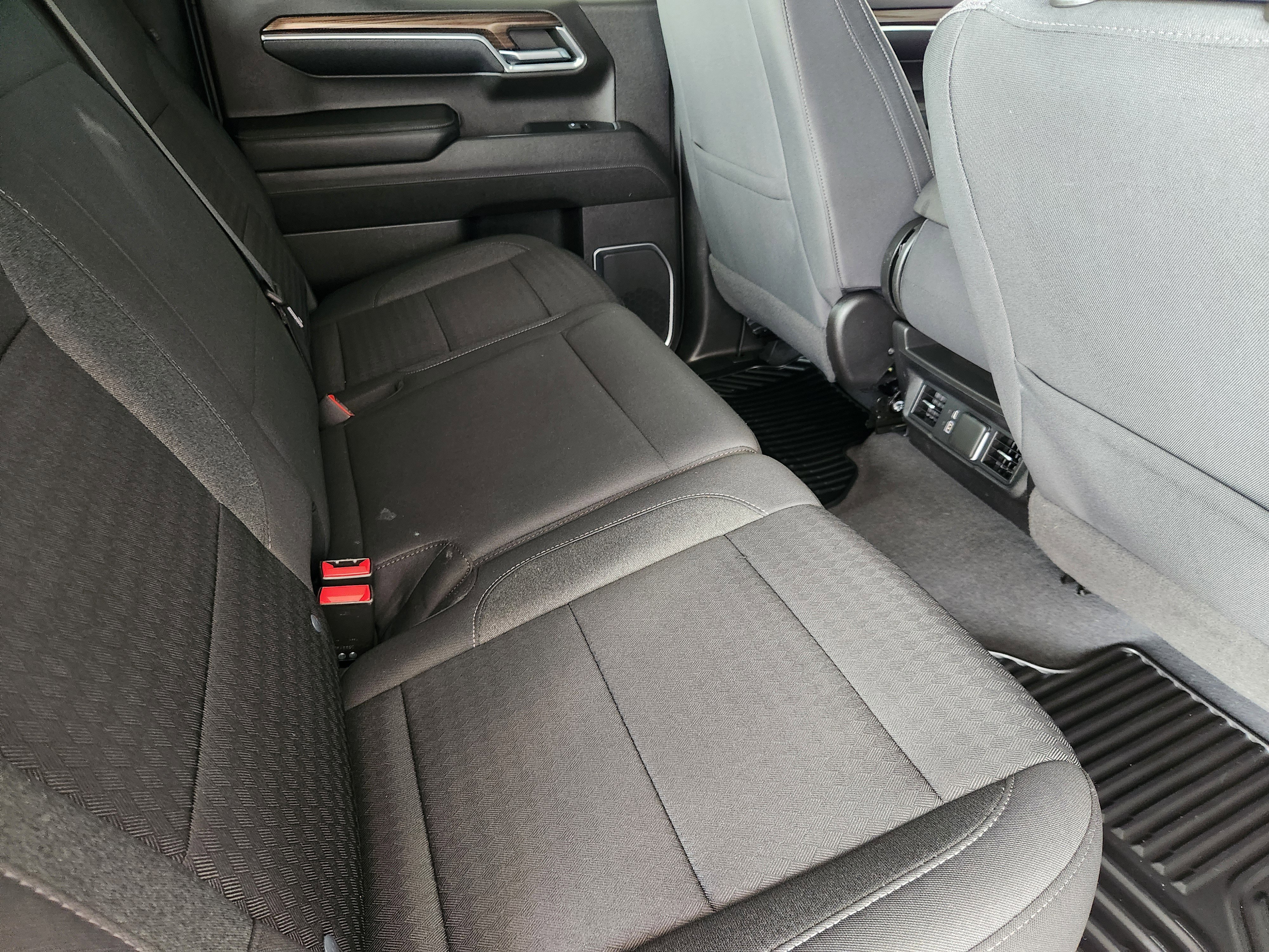 Used 2023 Chevrolet Silverado 1500 LT image 33