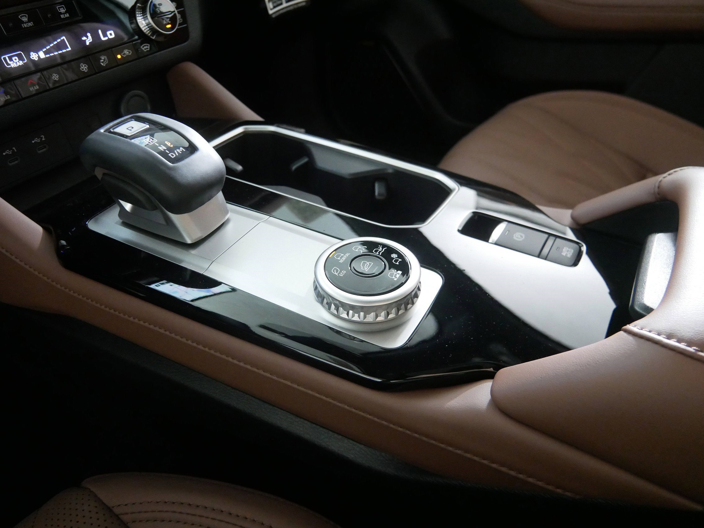 New 2025 Mitsubishi Outlander SEL image 5