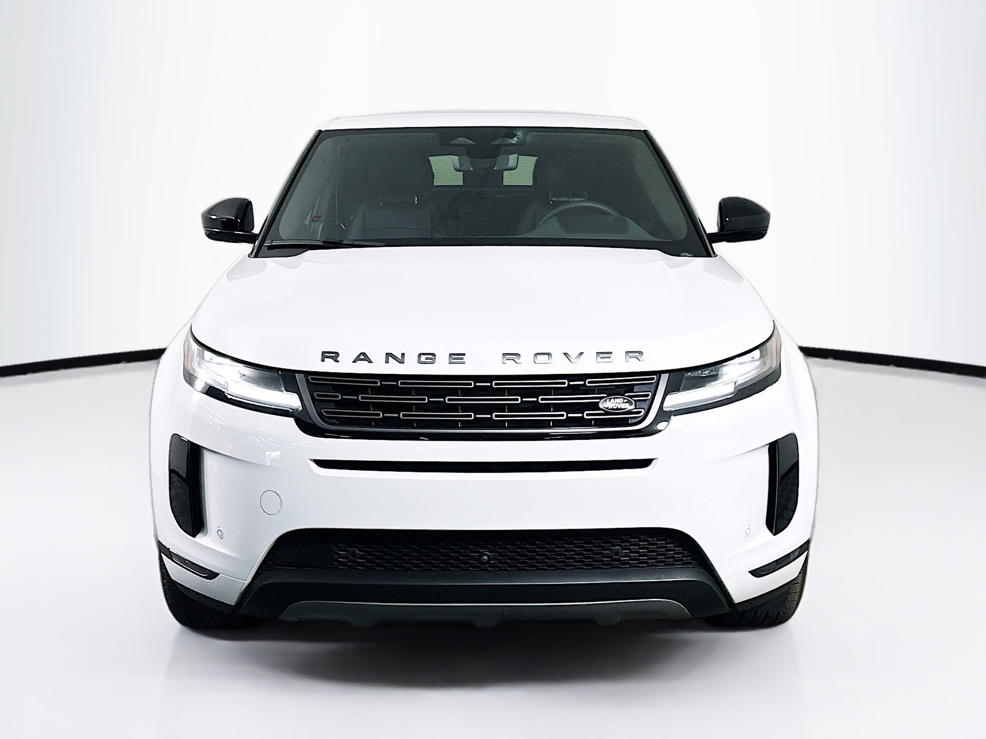 Used 2025 Land Rover Range Rover Evoque S image 2
