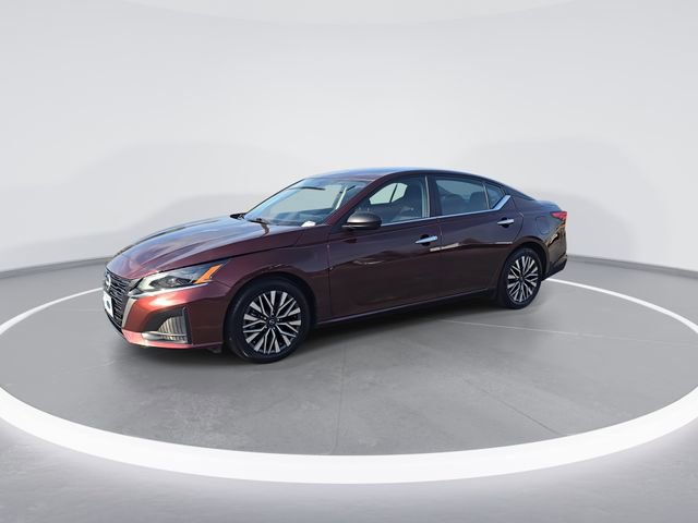 Used 2024 Nissan Altima 2.5 SV FWD image 5
