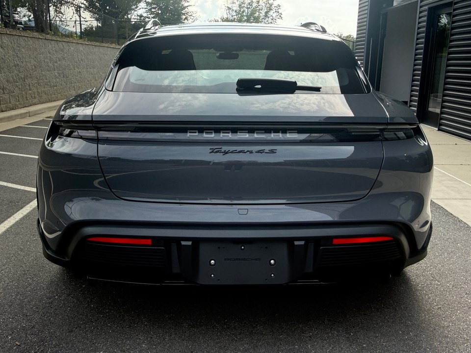 New 2026 Porsche Taycan 4S AWD/4WD image 6