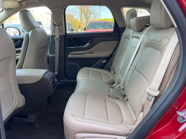 Used 2021 Lincoln Corsair AWD w/ Premium Package image 12