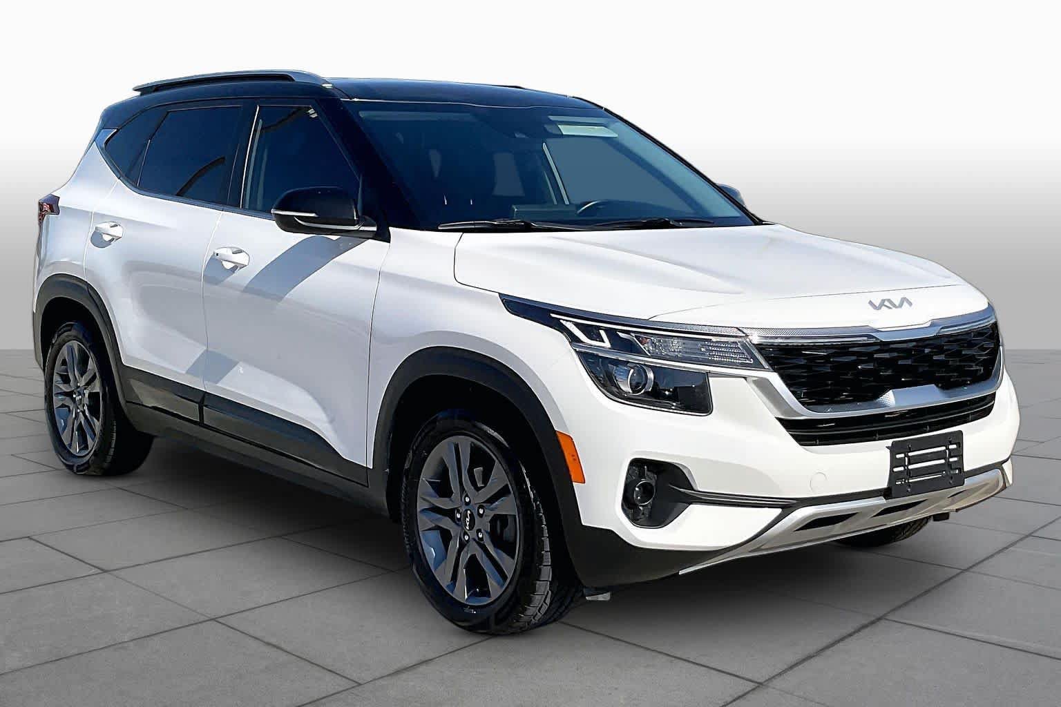 Used 2022 Kia Seltos S FWD image 3