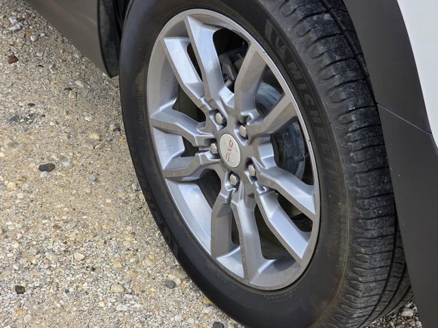 Used 2022 GMC Terrain SLT image 8