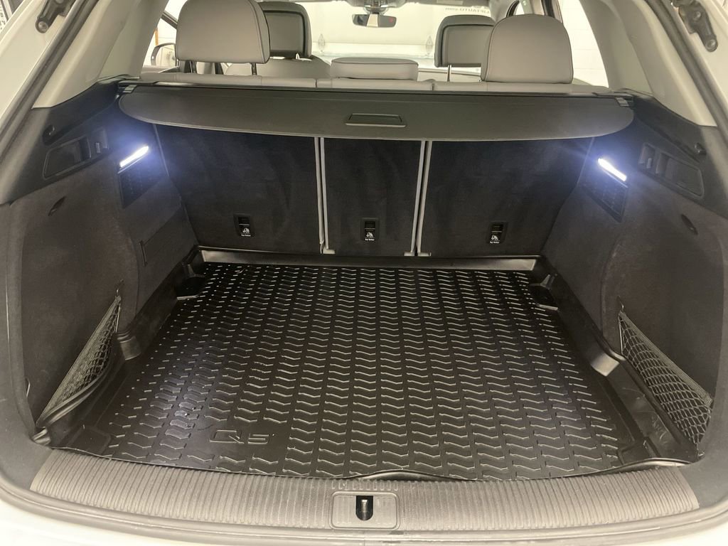 Used 2023 Audi Q5 2.0T Prestige w/ Prestige Package image 21