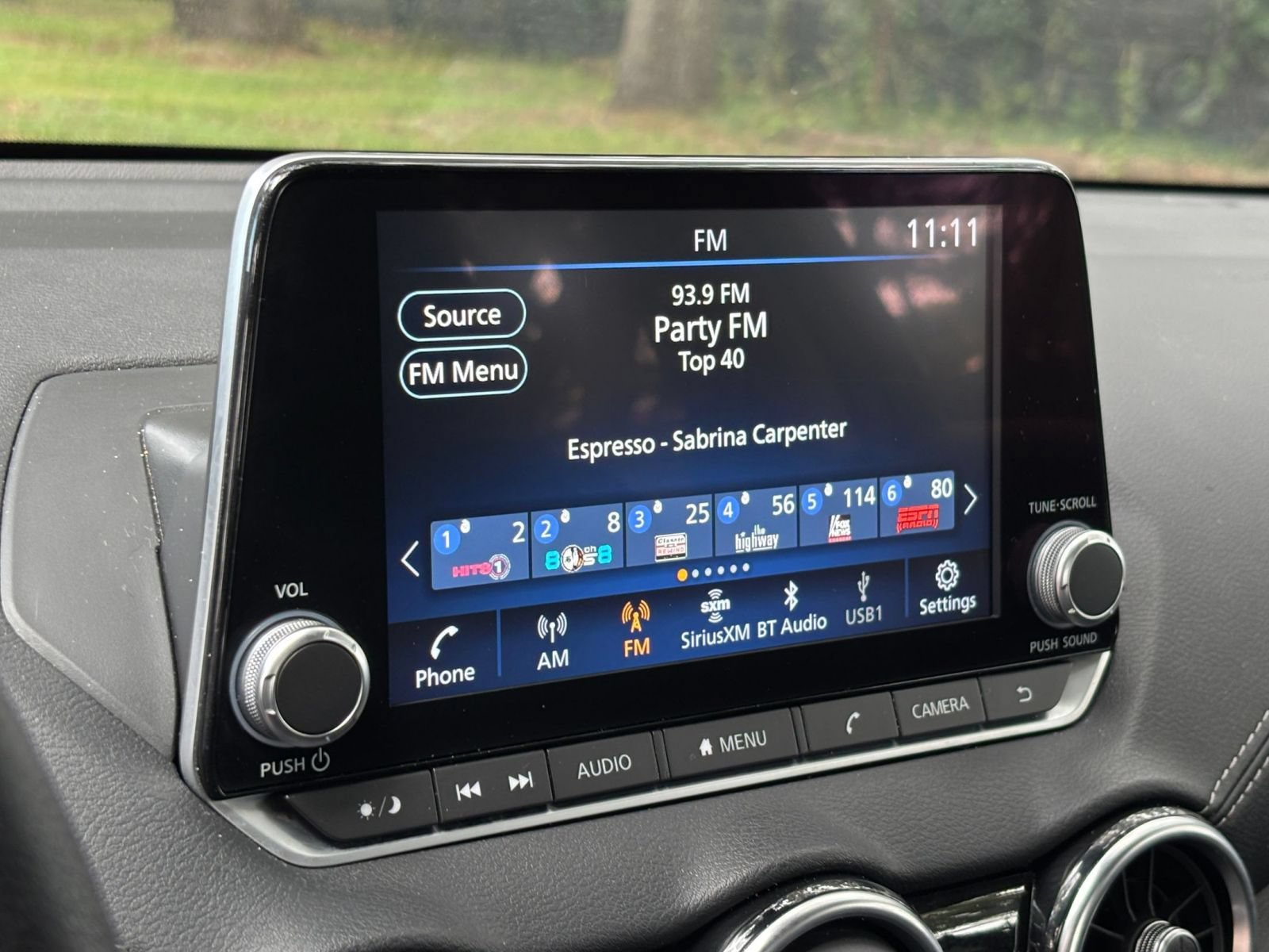 Used 2025 Nissan Sentra SV FWD image 19
