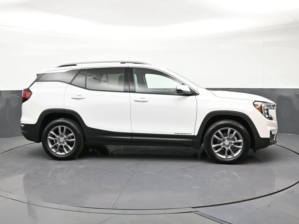 Used 2023 GMC Terrain SLT AWD/4WD image 6