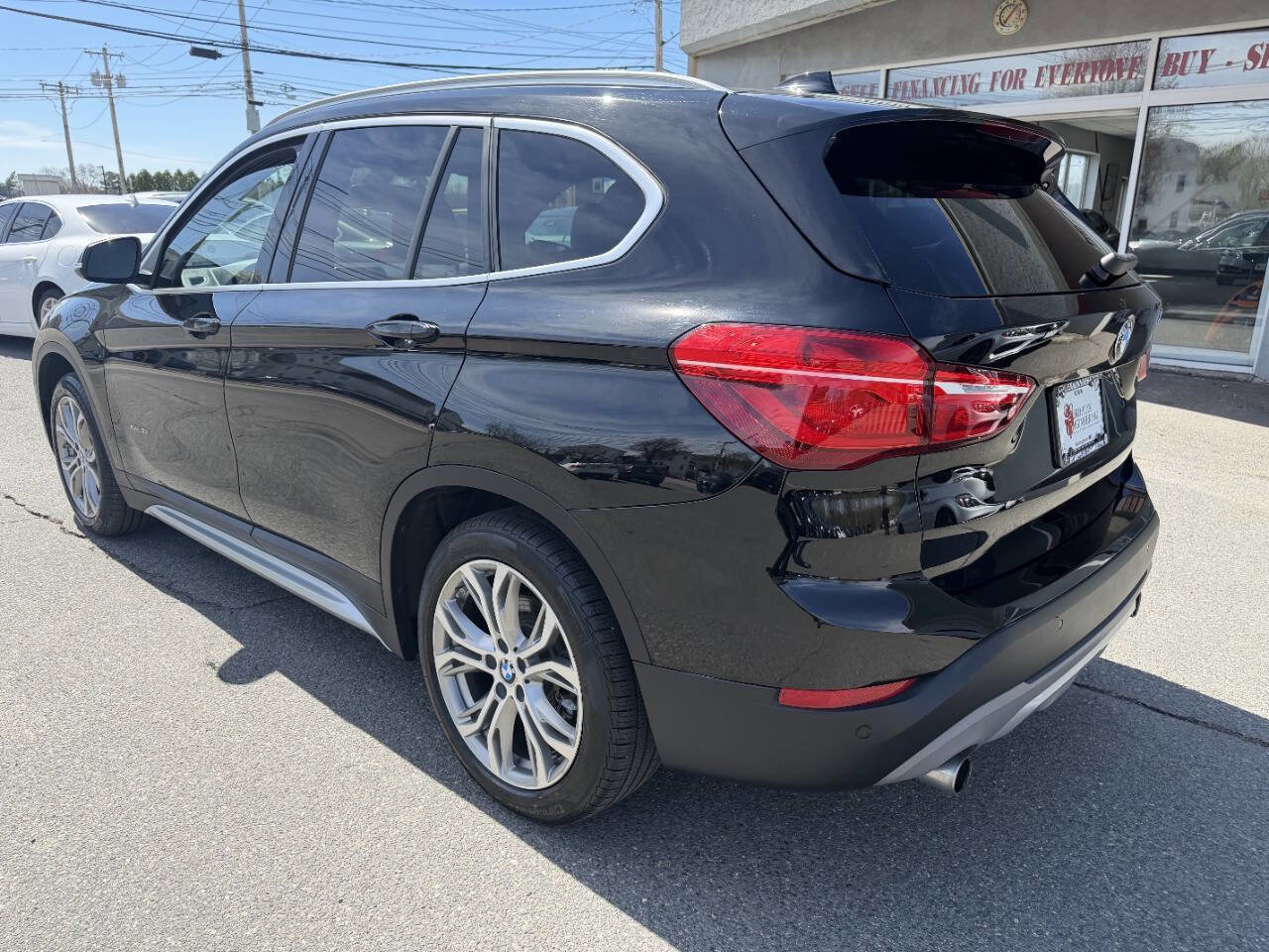 Used 2017 BMW X1 xDrive28i AWD/4WD image 5