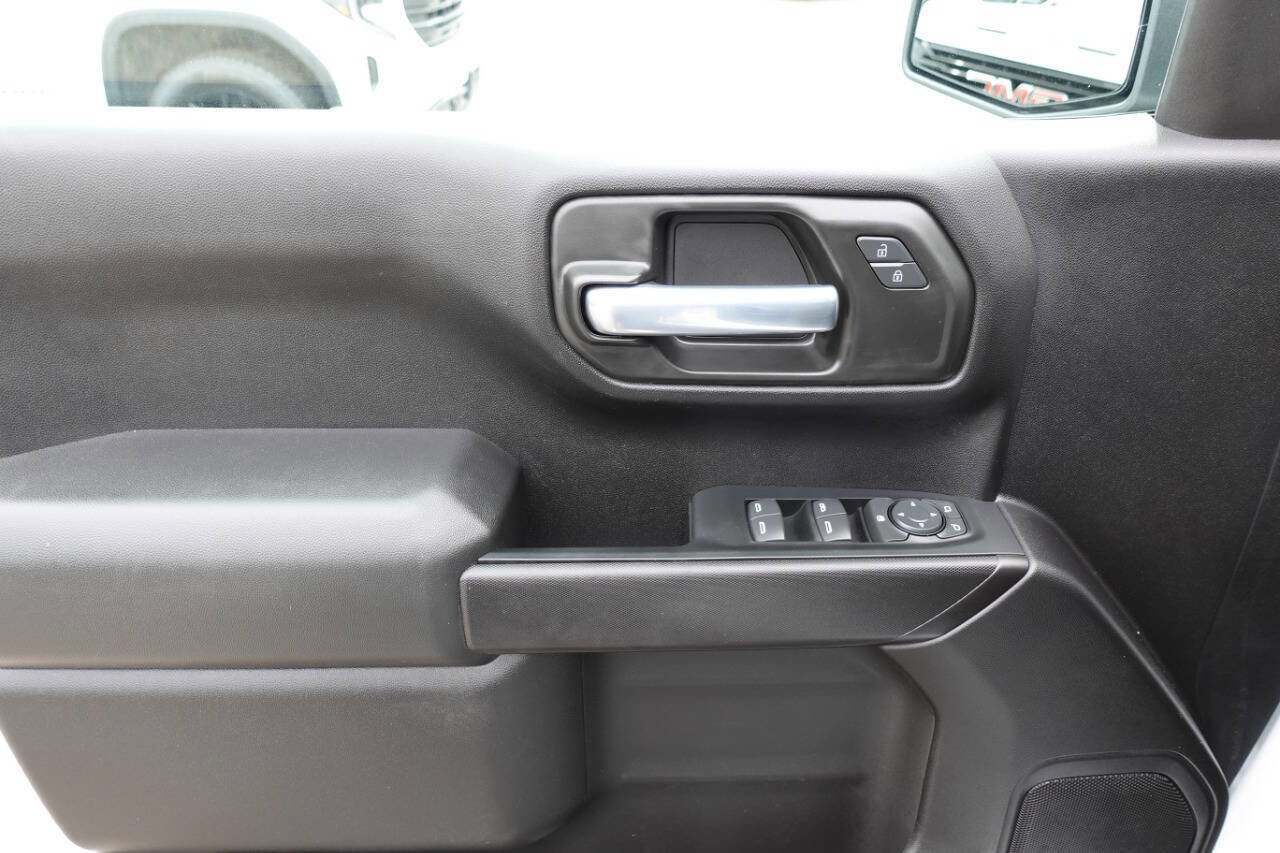 Used 2022 GMC Sierra 1500 Pro w/ Pro Value Package image 11
