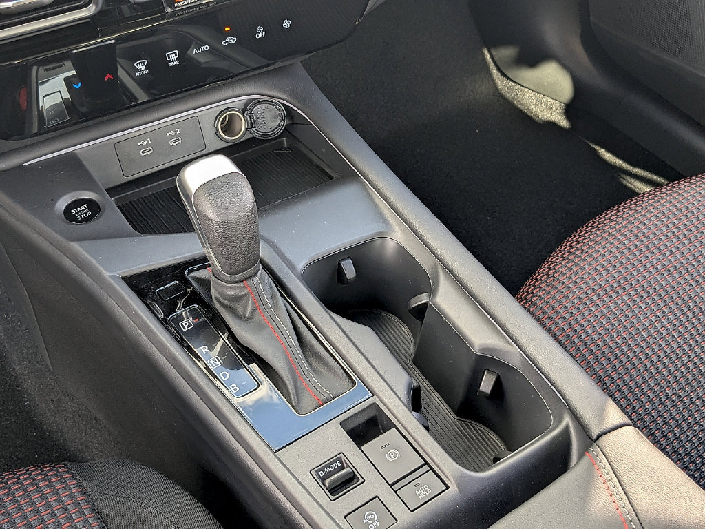 New 2027 Nissan Sentra SR w/ Floor Mat Package FWD image 19