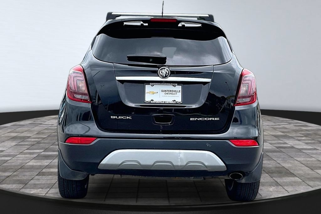 Used 2018 Buick Encore Sport Touring FWD image 4