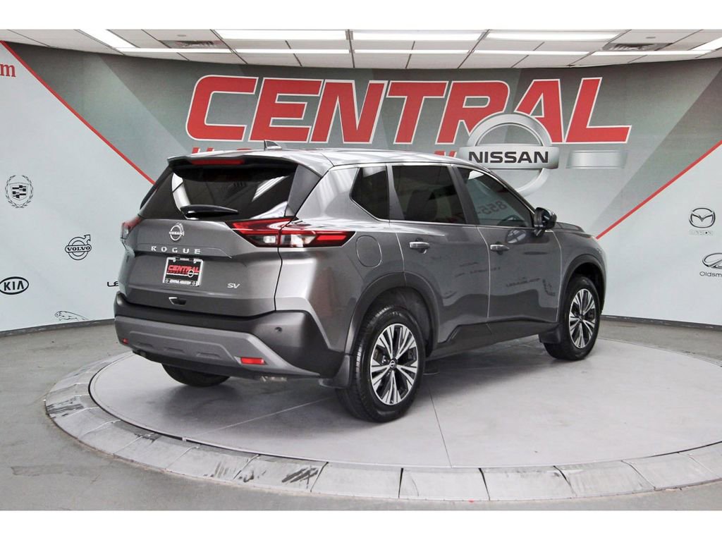 Used 2023 Nissan Rogue SV FWD image 4