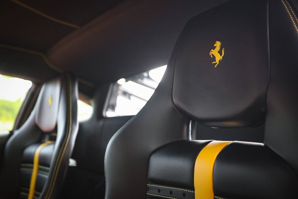 Used 2019 Ferrari 488 Pista Coupe RWD image 39