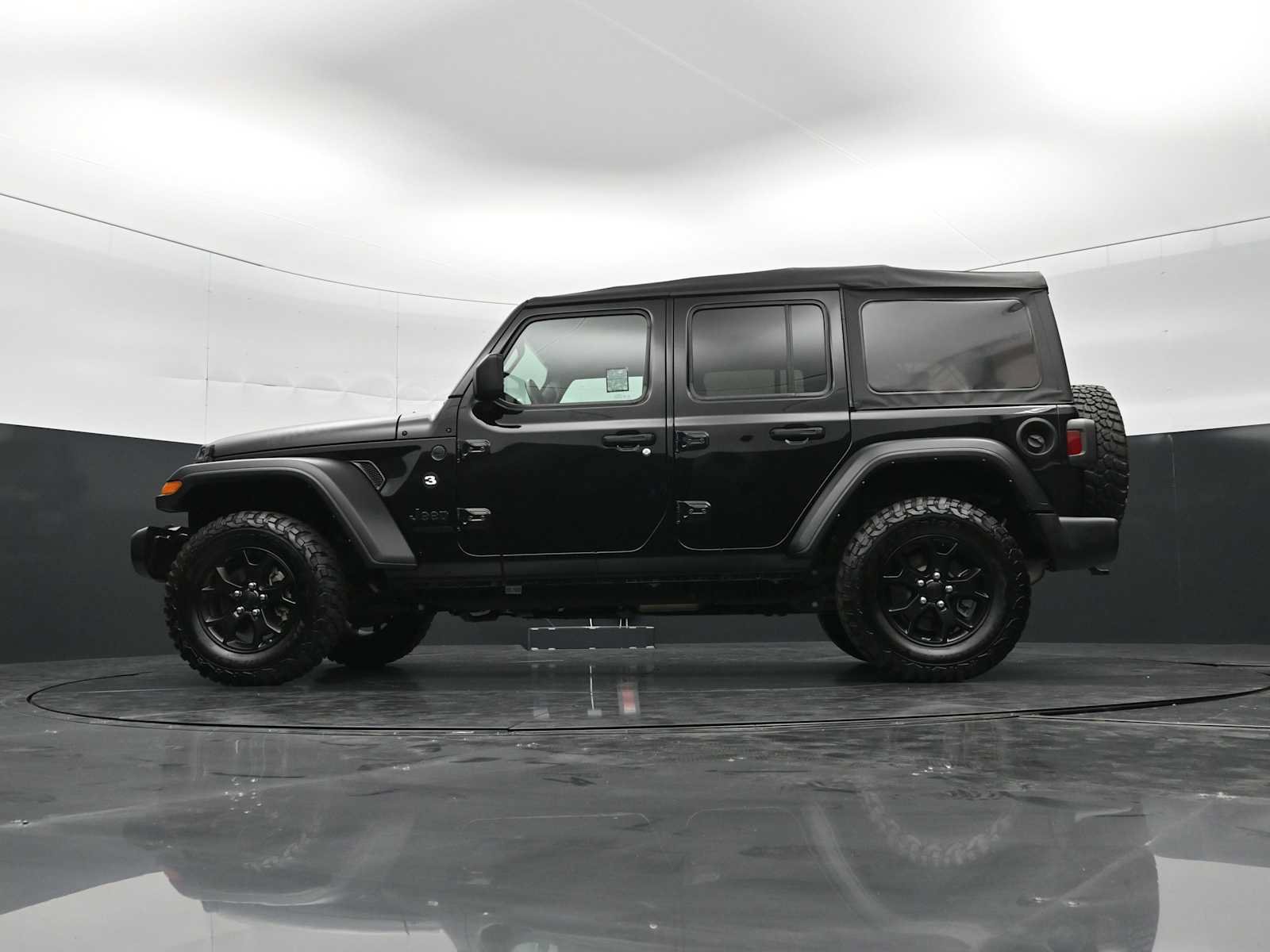 Used 2021 Jeep Wrangler Unlimited Sport AWD/4WD image 32