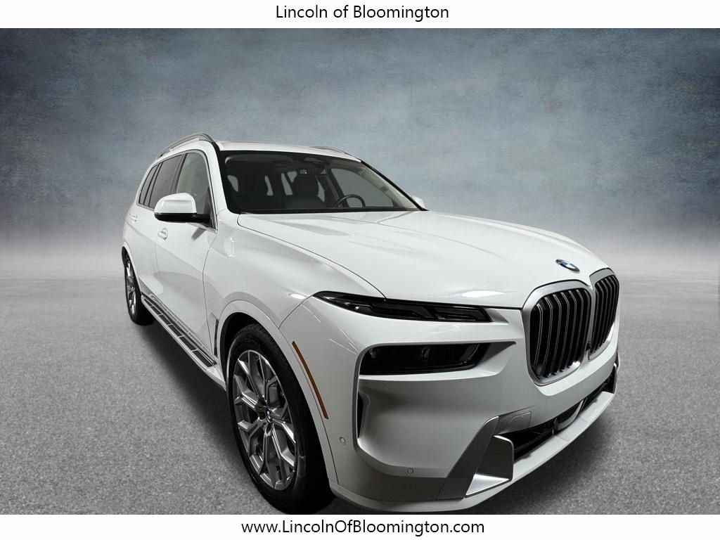Used 2026 BMW X7 xDrive40i AWD/4WD image 9