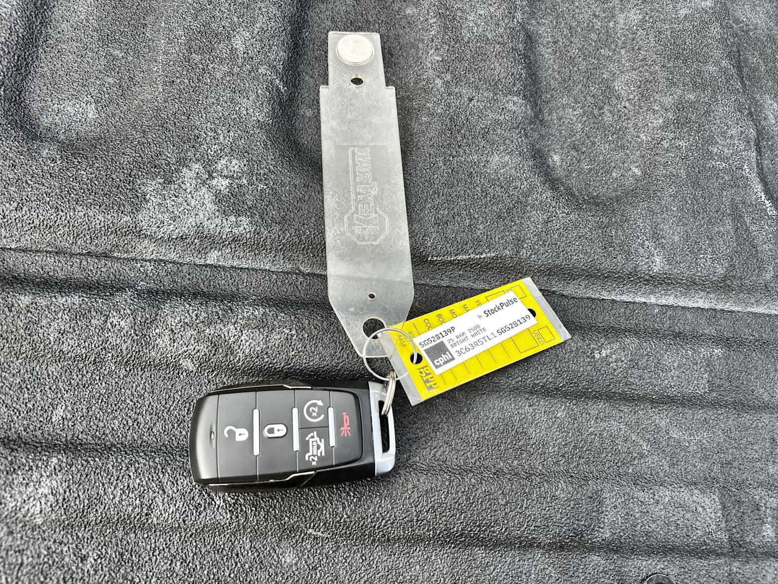 Used 2025 RAM 2500 Limited image 26