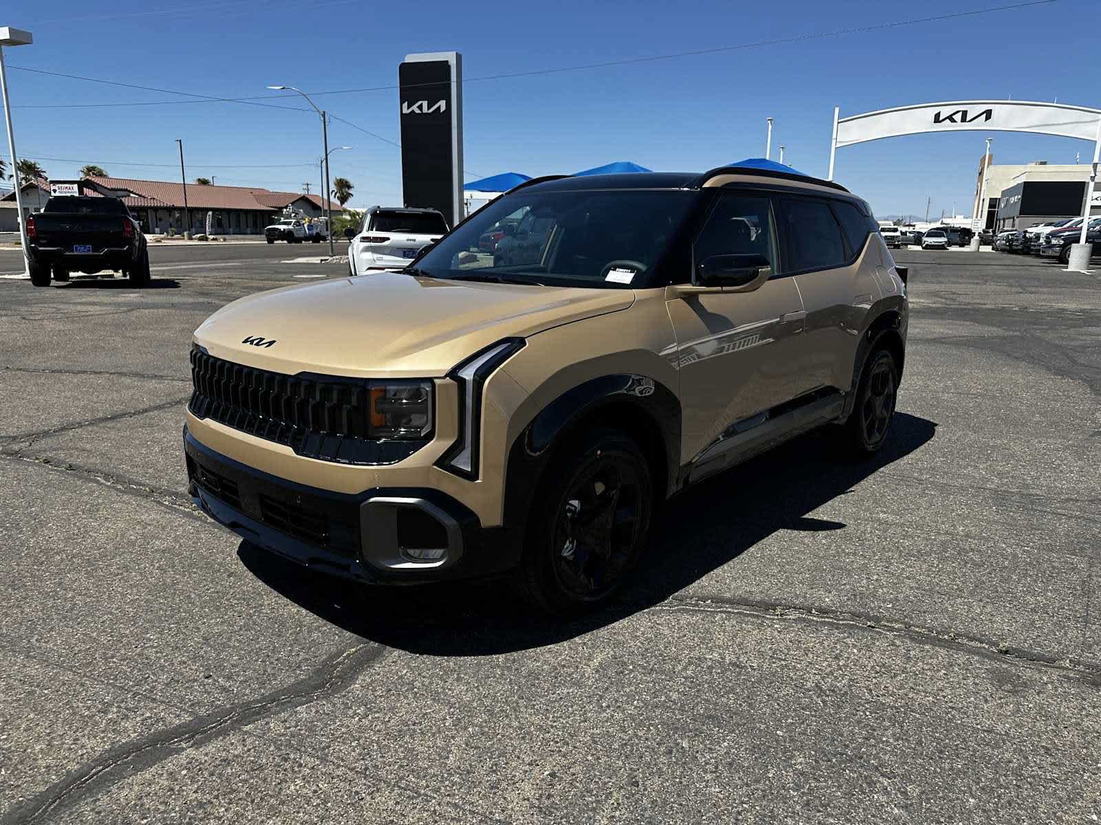 New 2027 Kia Seltos X-Line S w/ X-Line S Premium Package AWD/4WD image 7