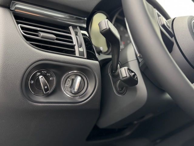 New 2026 Porsche Macan S image 17