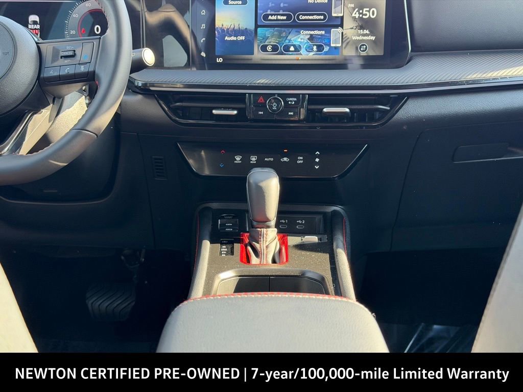 Used 2025 Nissan Kicks SR FWD image 32