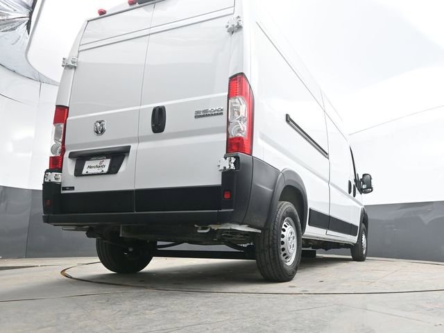 Used 2025 RAM ProMaster 2500 w/ Convenience Group image 32