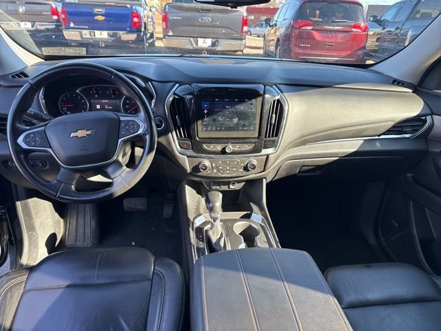 Used 2021 Chevrolet Traverse LT w/ LT Premium Package image 17