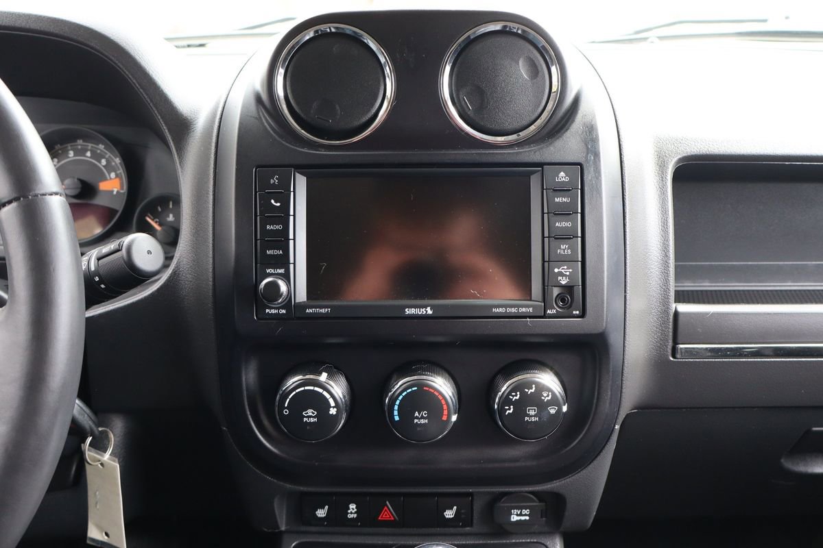 Used 2016 Jeep Patriot High Altitude image 34