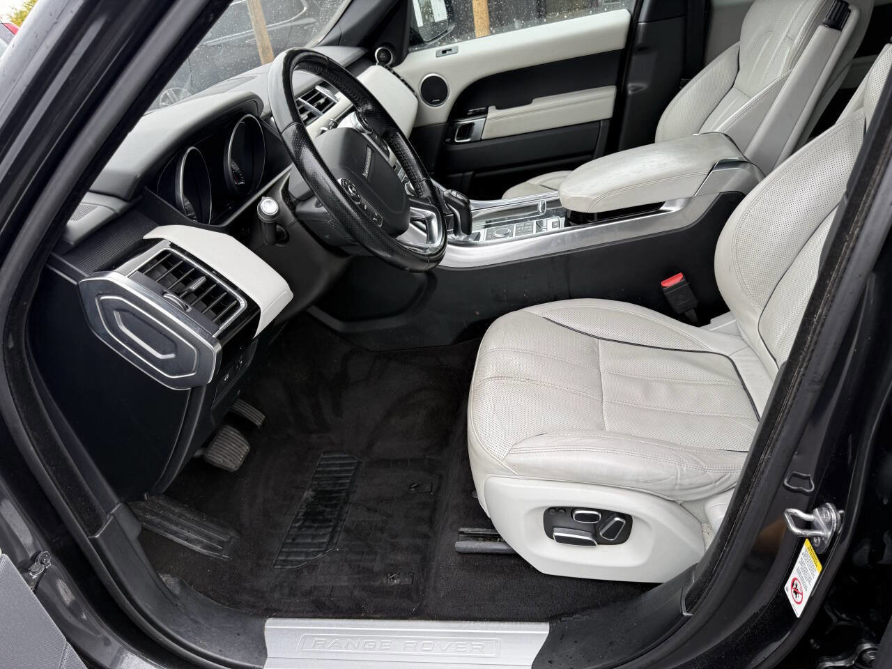 Used 2015 Land Rover Range Rover Sport HSE AWD/4WD image 18