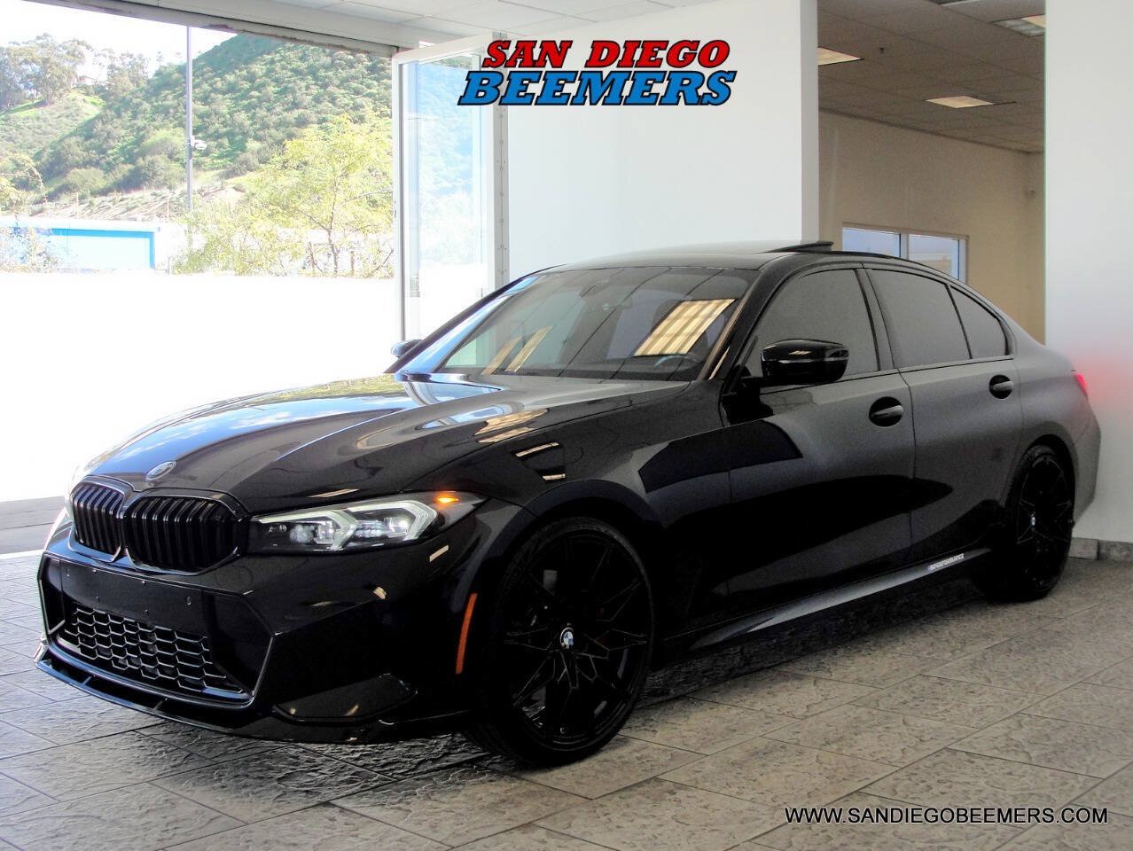 Used 2023 BMW 330i Sedan w/ M Sport Package RWD image 9