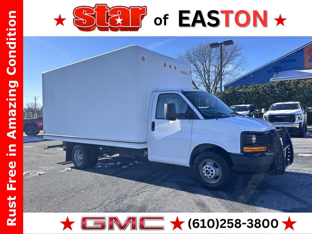 Used 2015 GMC Savana 3500 Extended w/ Smoker's Package image 1