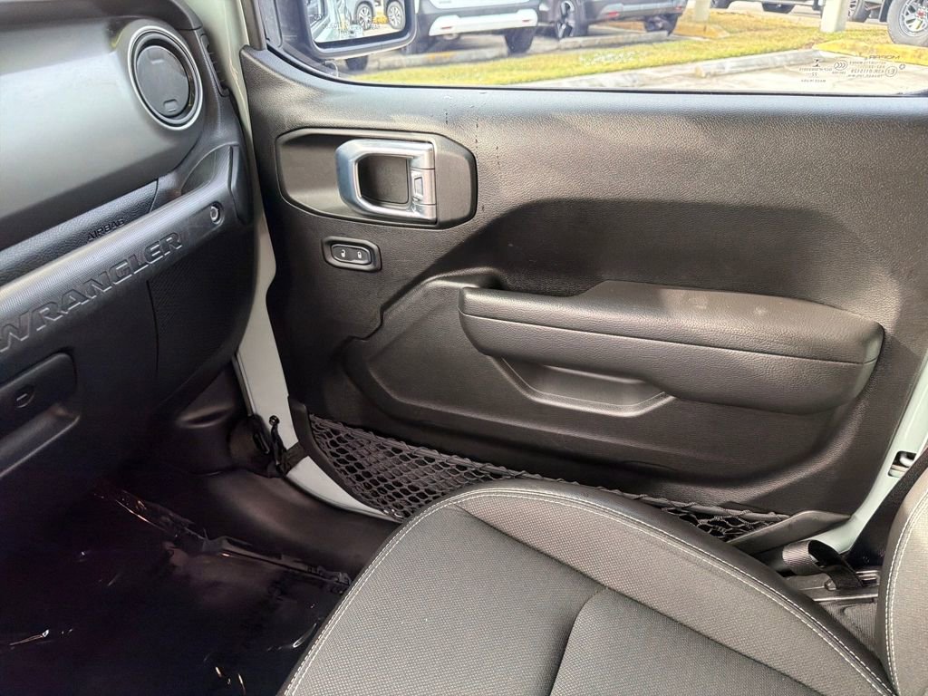 Used 2023 Jeep Wrangler Sport image 30