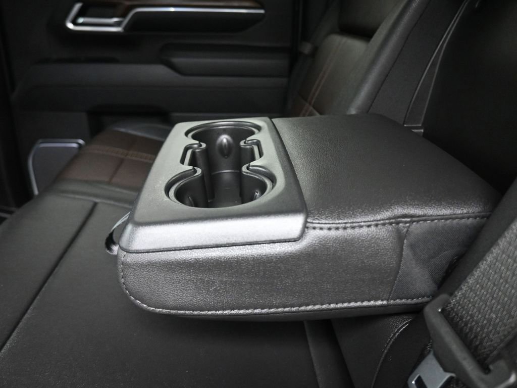 Used 2025 Chevrolet Silverado 2500 High Country image 42