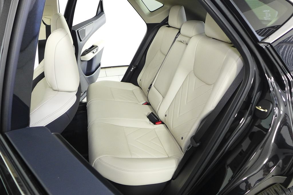 Used 2025 Lexus NX 450h+ AWD w/ Accessory Package (Z1) image 21