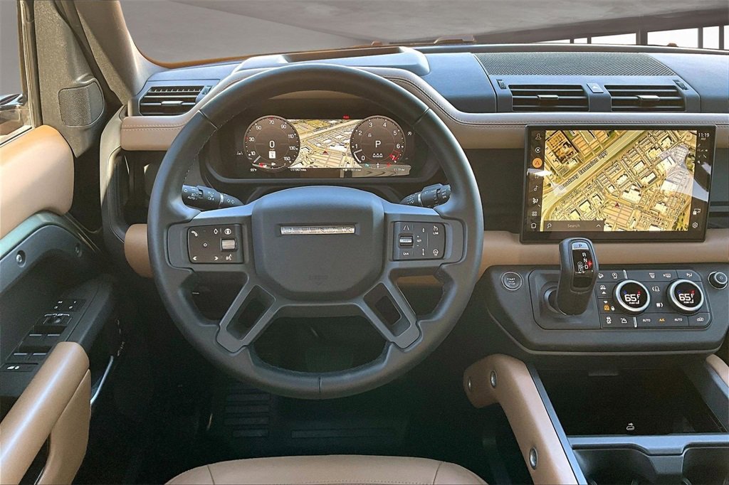 Certified 2025 Land Rover Defender 110 X-Dynamic SE image 5