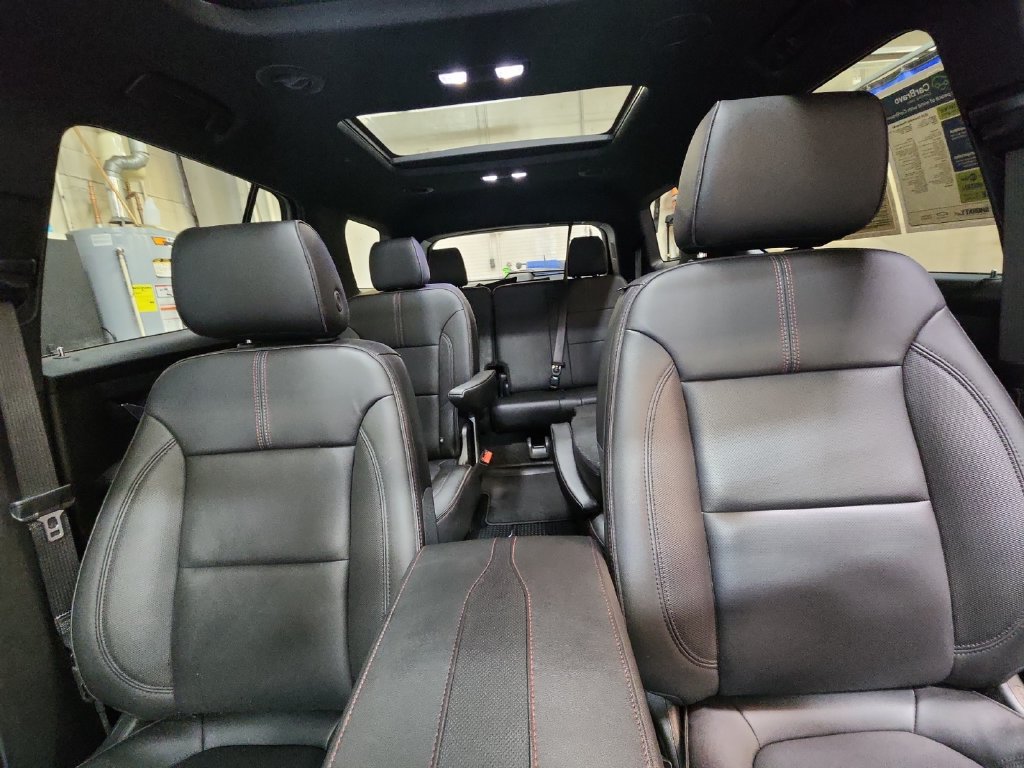 Certified 2023 Chevrolet Traverse RS AWD/4WD image 35