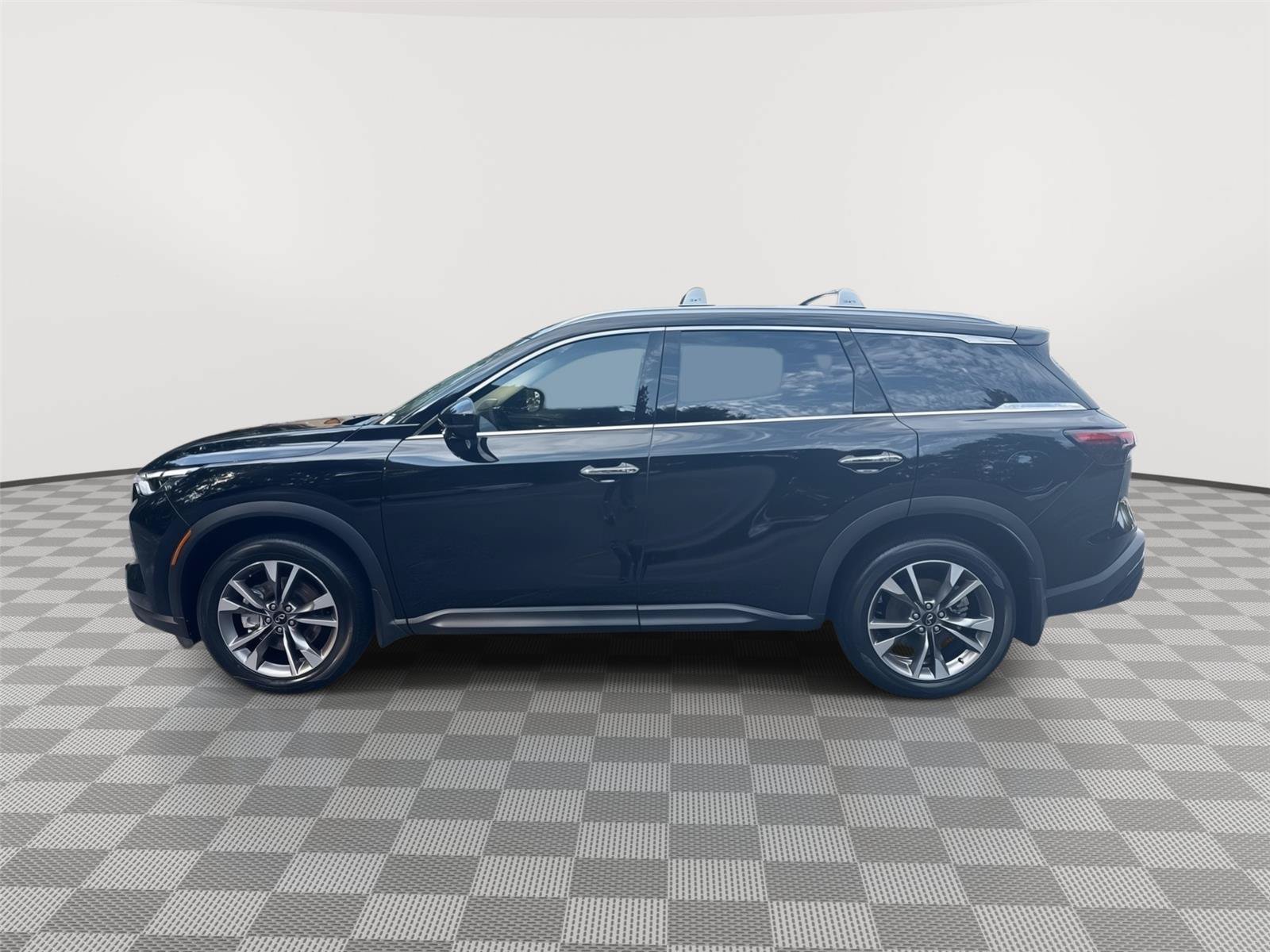 Used 2025 INFINITI QX60 Luxe w/ Lighting Package (N94) FWD image 9