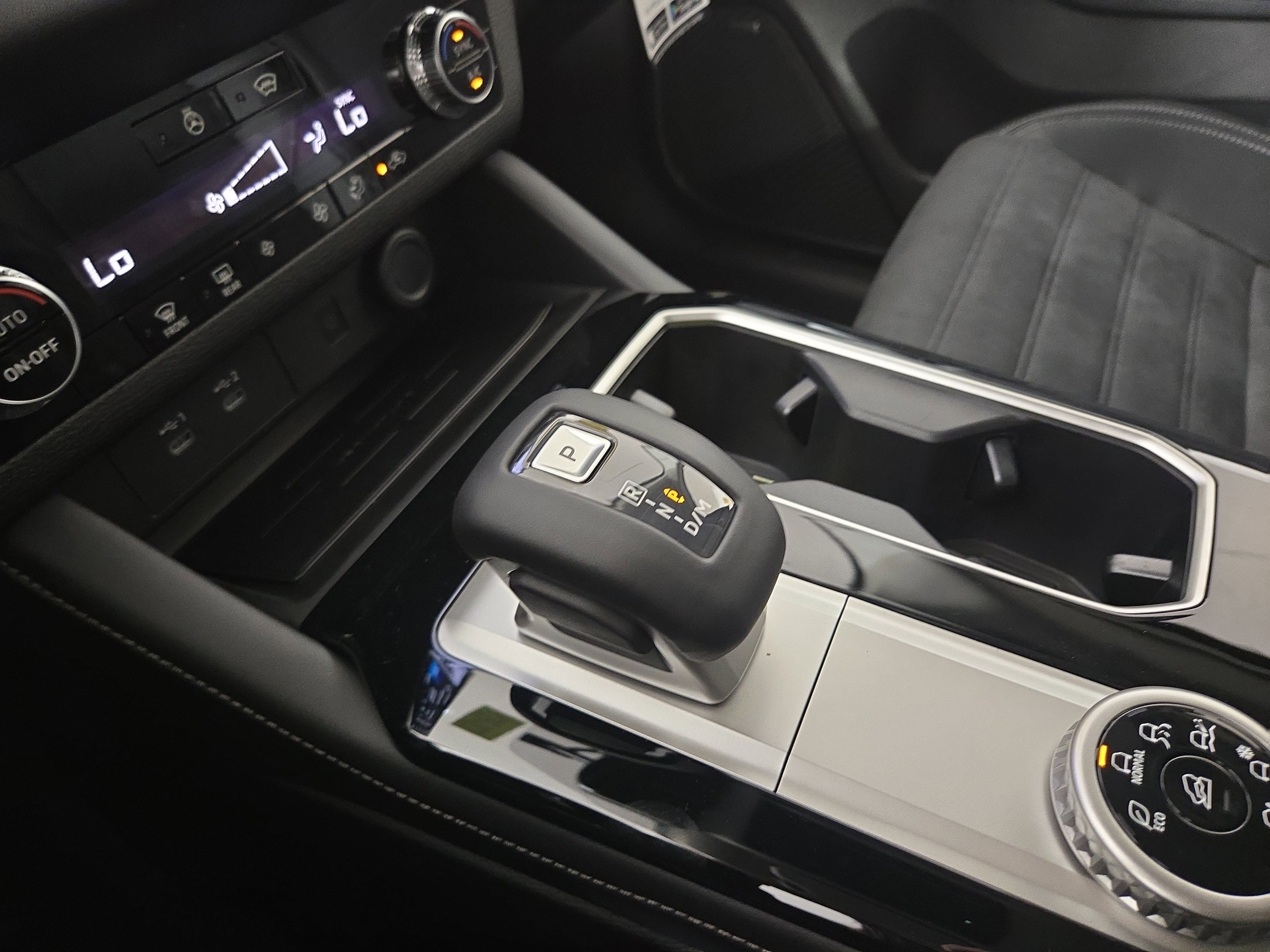 New 2026 Mitsubishi Outlander SE AWD/4WD image 21