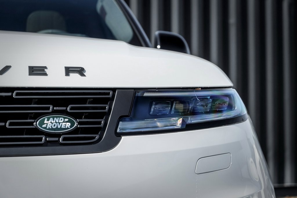 New 2025 Land Rover Range Rover Sport Dynamic SE image 6