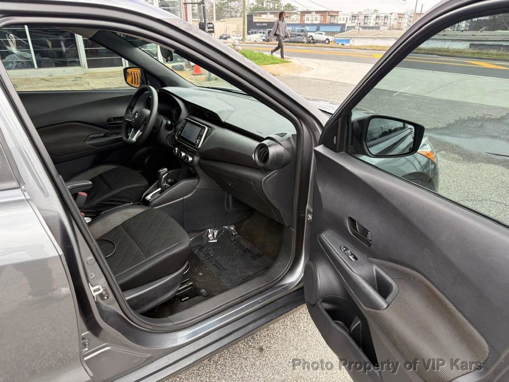 Used 2020 Nissan Kicks S image 10